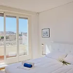 Amazing View Attic Apartment *
